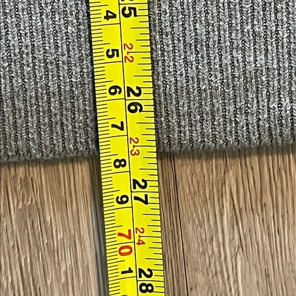 H&M Women Gray Scoop Neck Layering Sweater XL Contemporary Classic Preppy - Picture 11 of 11